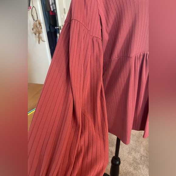 Beautiful Spring/Fall Blouse with Crochet V-Neck trim Babydoll Style! - Picture 5 of 16